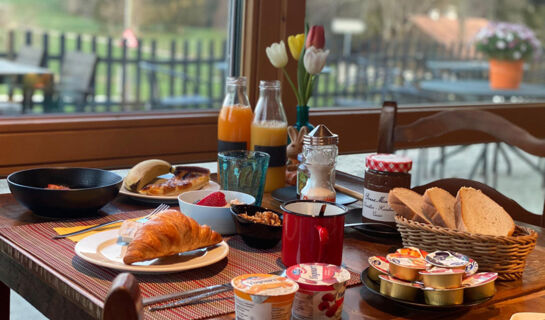 HÔTEL RESTAURANT LES CERNETS VAL-DE-TRAVERS Les Verrières