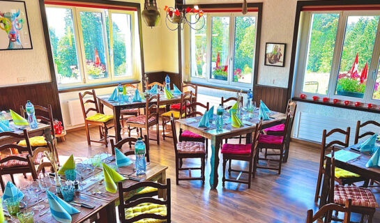 HÔTEL RESTAURANT LES CERNETS VAL-DE-TRAVERS Les Verrières