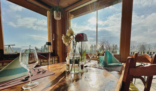 HÔTEL RESTAURANT LES CERNETS VAL-DE-TRAVERS Les Verrières