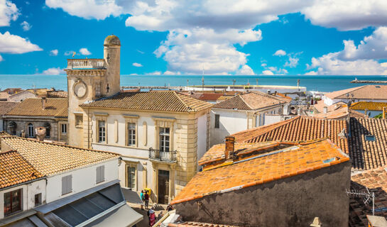 HÔTEL LES ARNELLES Les Saintes-Maries-de-la-Mer