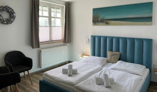 MEERBLAU · HOTEL · RÜGEN Sellin