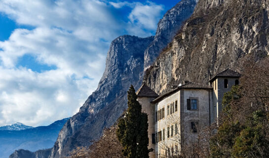 ALBERGO CAFFE' CENTRALE Mezzocorona (TN)