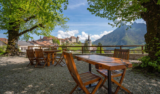 HÔTEL LA FLEUR DE LYS (B&B) Gruyères