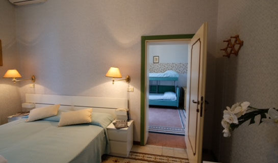 HOTEL VILLA PINA (B&B) Senigallia (AN)