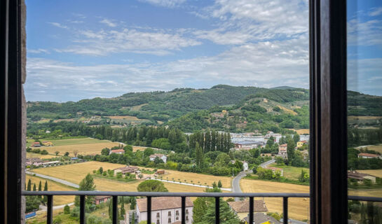 BORGO SAN VALENTINO HOTEL DIFFUSO Casteldilago