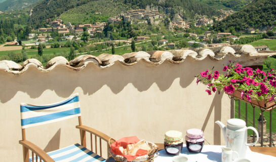 BORGO SAN VALENTINO HOTEL DIFFUSO Casteldilago