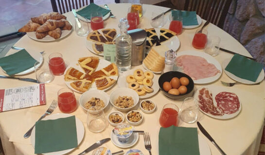 HOTEL LE MACINAIE (B&B) Castel del Piano (GR)