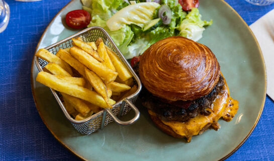 HÔTEL LE FER À CHEVAL Yenne