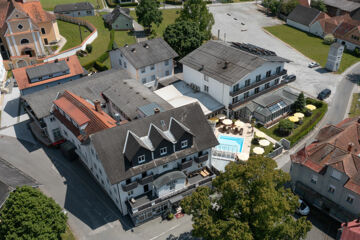 MAIERS OSTSTEIRIRSCHER HOF Söchau