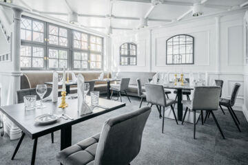 HOTEL RIESENGEBIRGE Neuhof an der Zenn