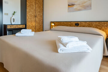 HOTEL AVILA IN Torre Pedrera (RN)